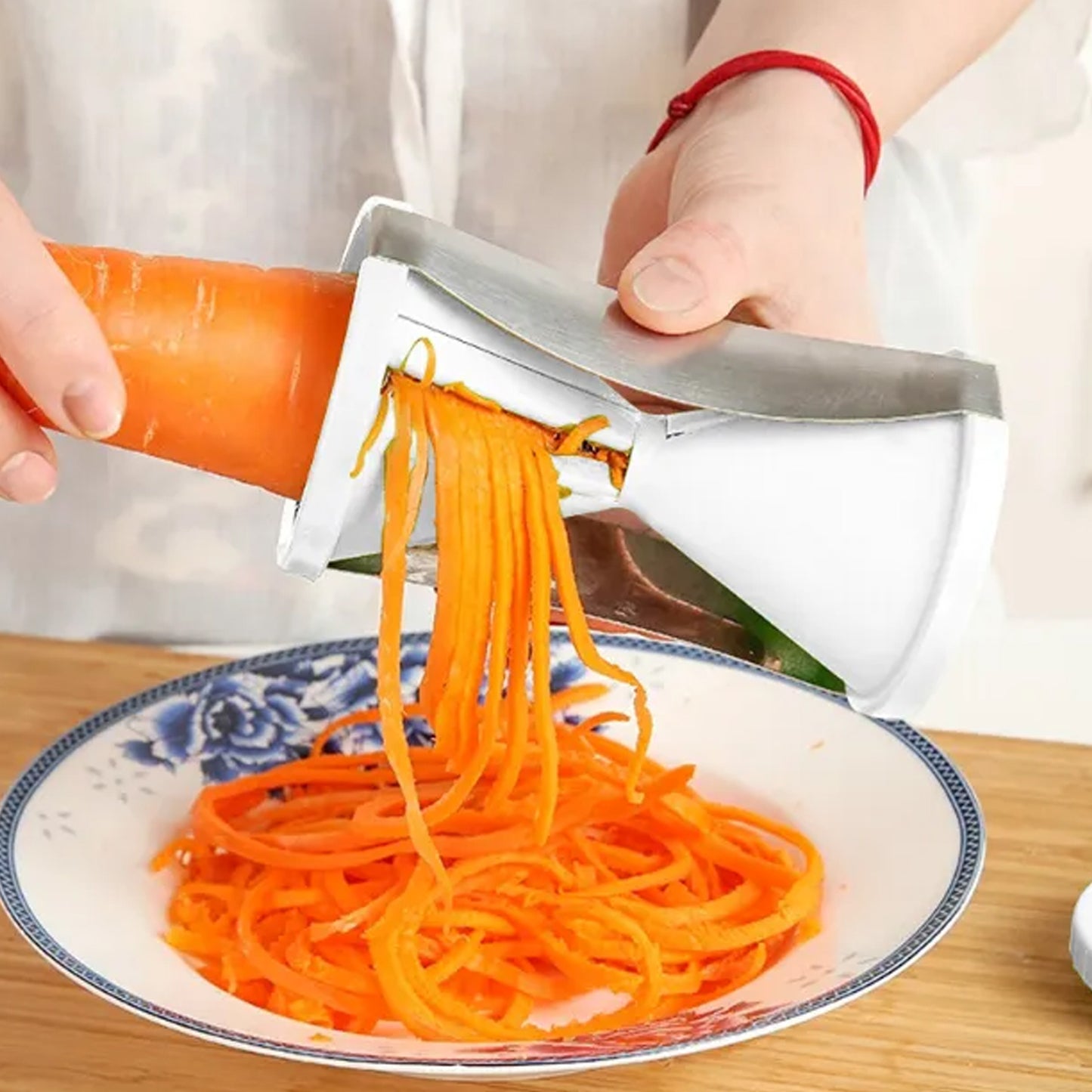 Portable Spiralizer Vegetable Slicer